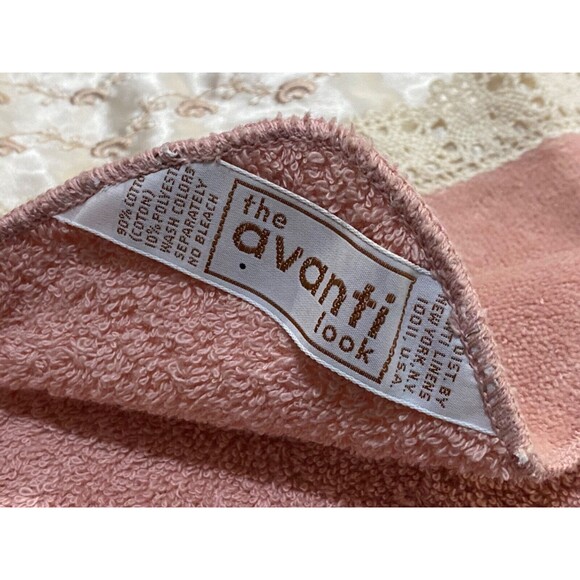 2 Pink Vtg AVANTI Wash Cloth Hand Towels Ivory LACE Floral USA Granny Cottage - Picture 7 of 10